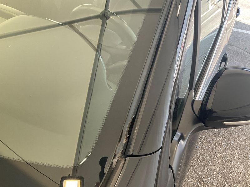 Peugeot 2008 1.2 PureTech Allure 2019 – снимка 22