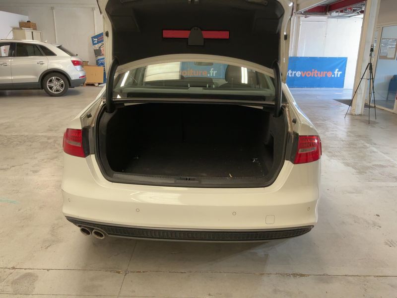 Audi A4 2.0 TDI quattro Ambiente 2014 – снимка 15