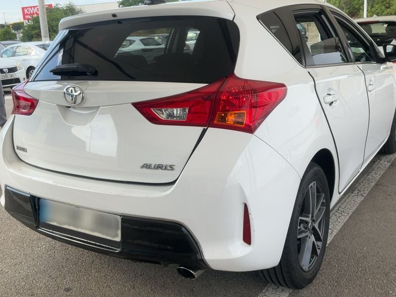 Toyota Auris 2.0 D-4D Active 2014 – снимка 8