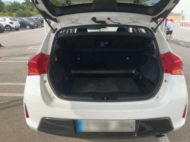 Toyota Auris 2.0 D-4D Active 2014 – снимка 15