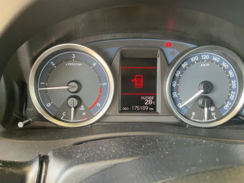 Toyota Auris 2.0 D-4D Active 2014 – снимка 18