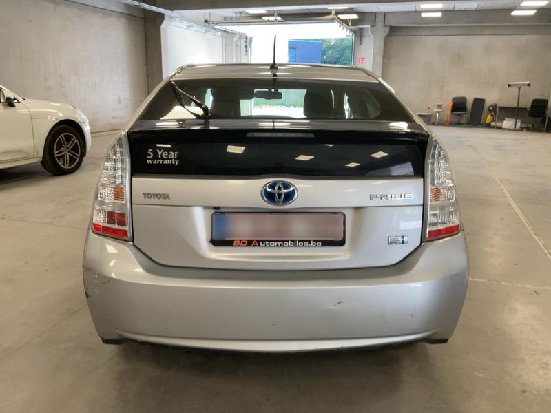Toyota Prius 1.8 Executive — zdjęcie 5