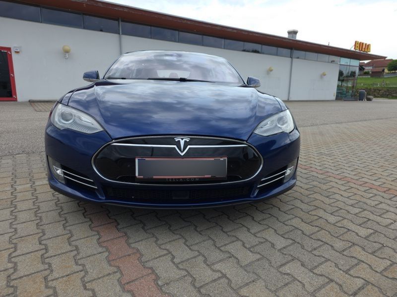 Tesla Model S 90D Dual — zdjęcie 19