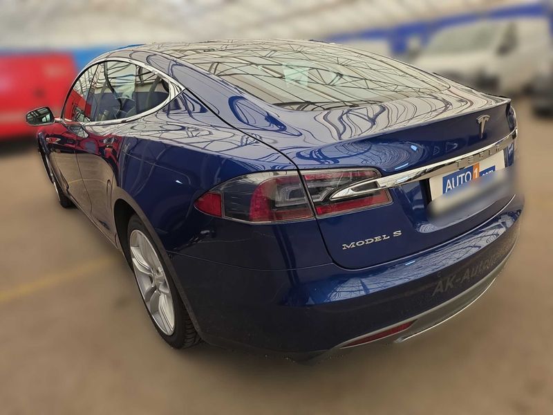 Tesla Model S 90D Dual — zdjęcie 3