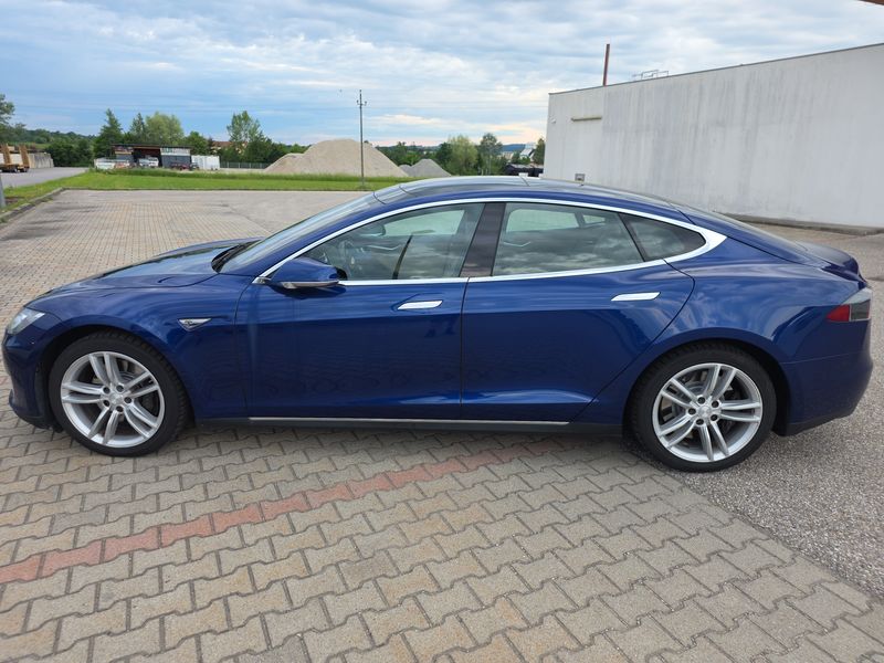 Tesla Model S 90D Dual — zdjęcie 20