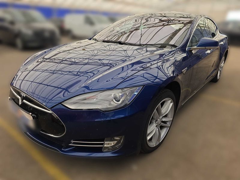 Tesla Model S 90D Dual — zdjęcie 2