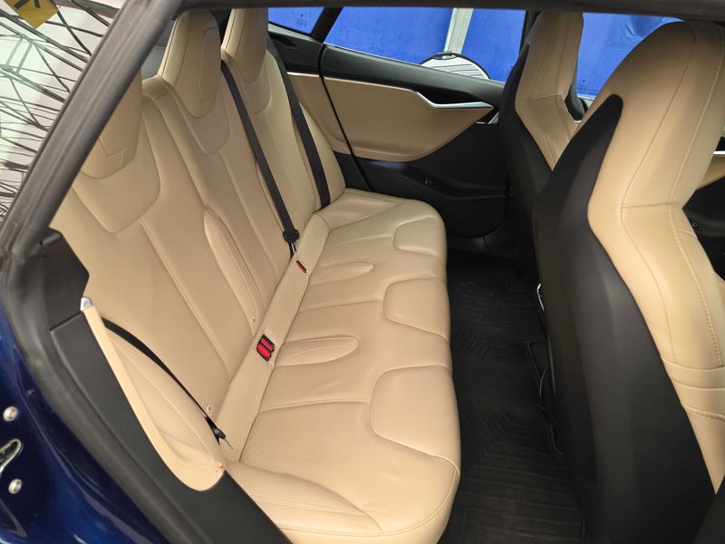 Tesla Model S 90D Dual — zdjęcie 14