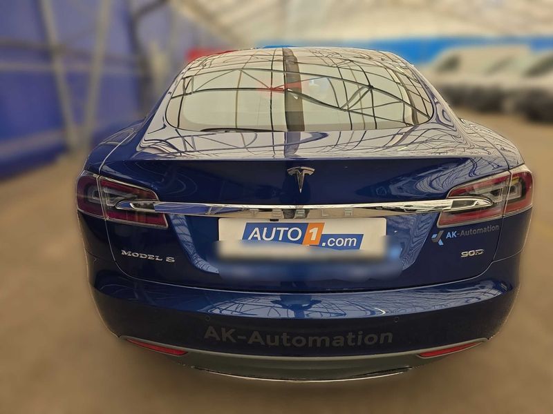 Tesla Model S 90D Dual — zdjęcie 4
