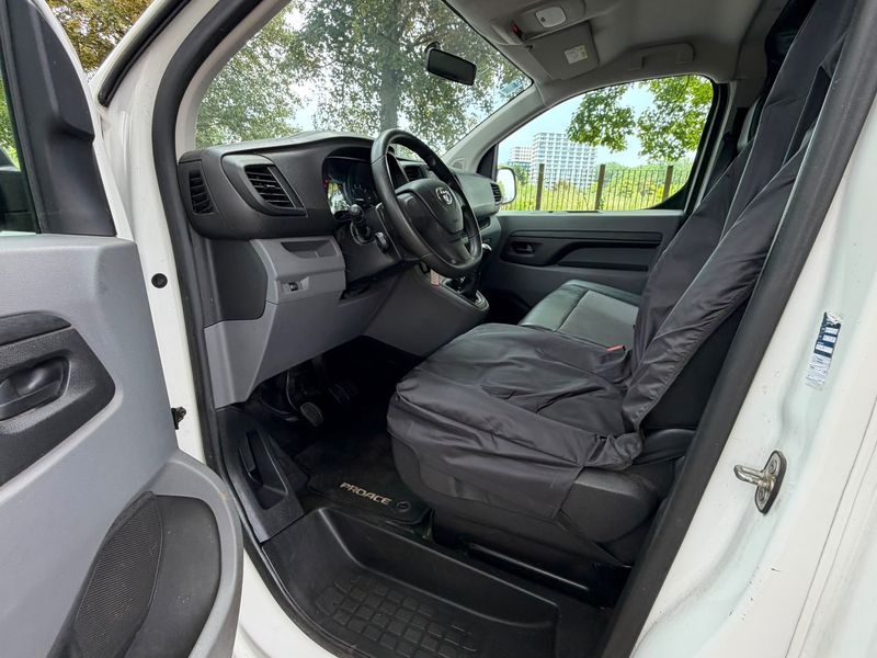 Toyota ProAce 1.6 D-4D Compact Comfort — zdjęcie 20