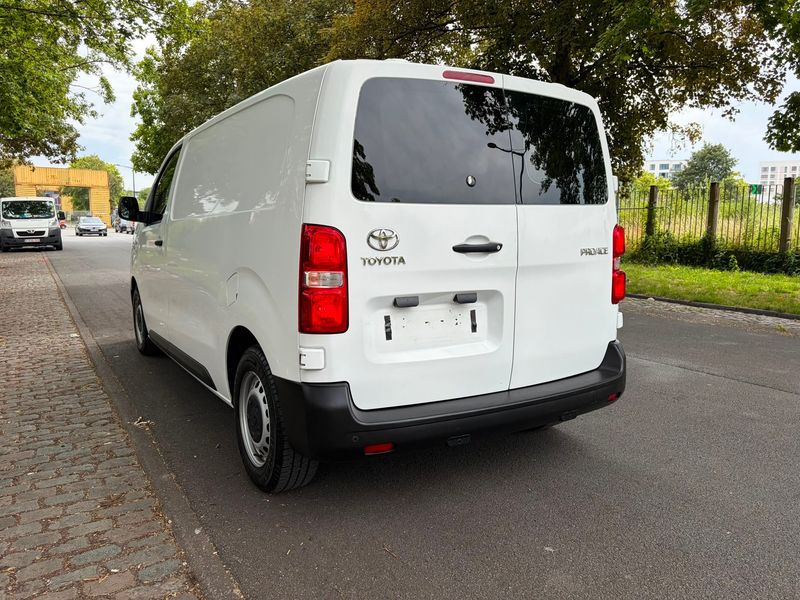Toyota ProAce 1.6 D-4D Compact Comfort — zdjęcie 3