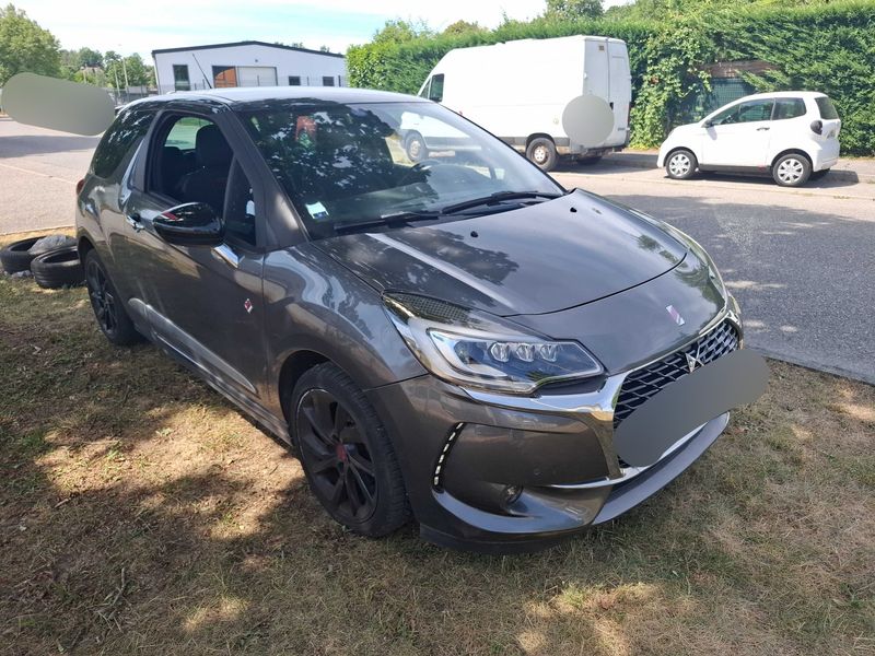 DS Automobiles DS3 1.2 PureTech Performance Line — zdjęcie 6