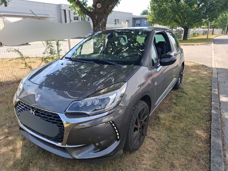 DS Automobiles DS3 1.2 PureTech Performance Line — zdjęcie 2