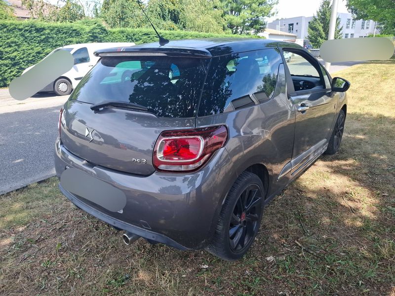 DS Automobiles DS3 1.2 PureTech Performance Line — zdjęcie 5