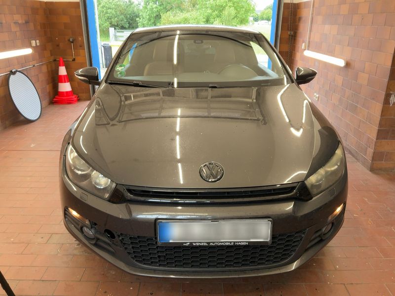 Volkswagen Scirocco 2.0 TSI — zdjęcie 9