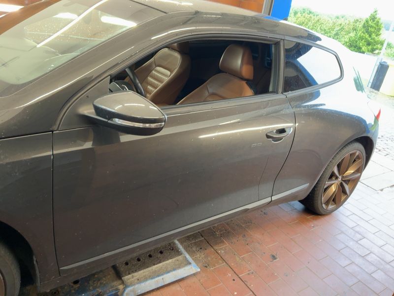 Volkswagen Scirocco 2.0 TSI — zdjęcie 4