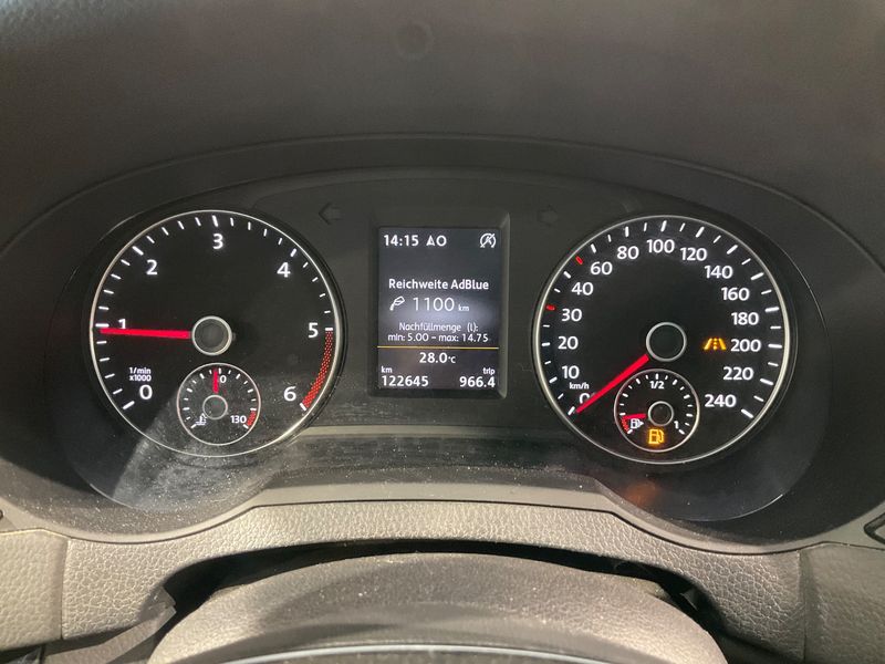 Volkswagen Sharan 2.0 TDI Highline 4Motion BlueMotion Tech 2017 – снимка 19