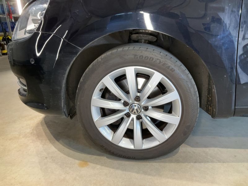 Volkswagen Sharan 2.0 TDI Highline 4Motion BlueMotion Tech 2017 – снимка 3