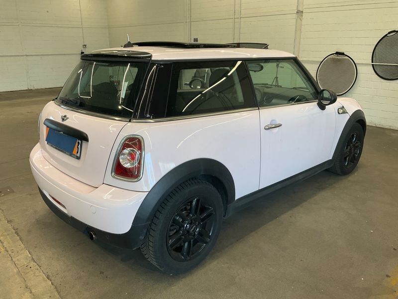 MINI One — zdjęcie 2