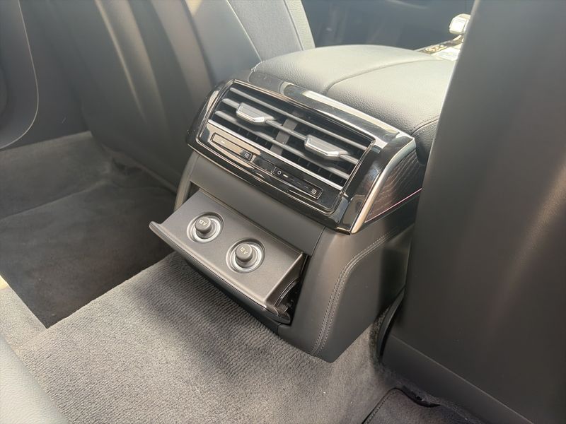 Audi A8 50 TDI Mild-Hybrid quattro — zdjęcie 23