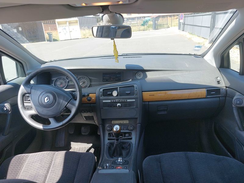 Renault Vel Satis 2.0 dCi Carminat — zdjęcie 11