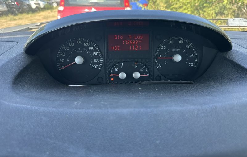 Fiat Idea 1.3 JTD Multijet Emotion — zdjęcie 12