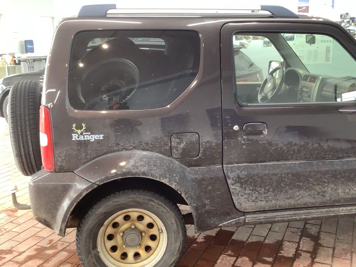 Suzuki Jimny 2015 — photo 9
