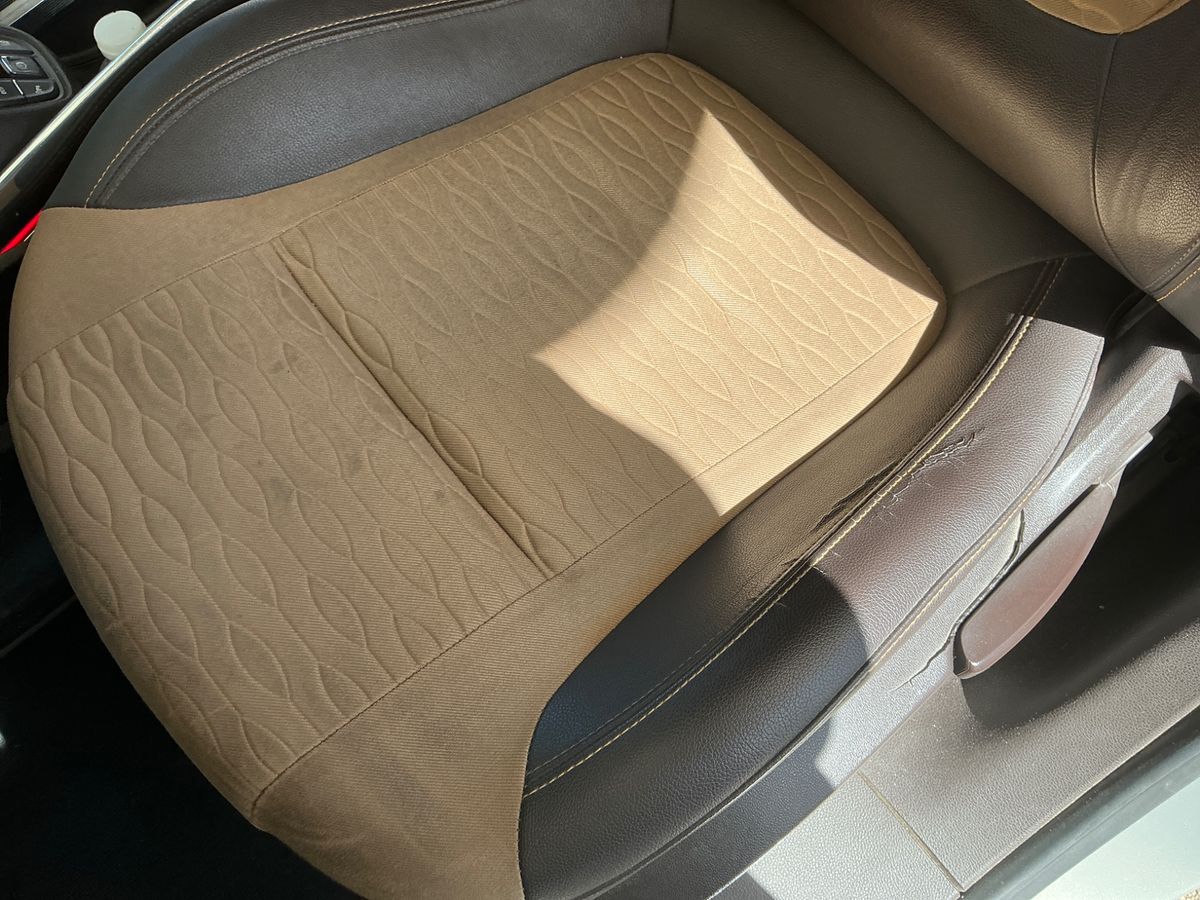 Opel Zafira 2013 — photo 31