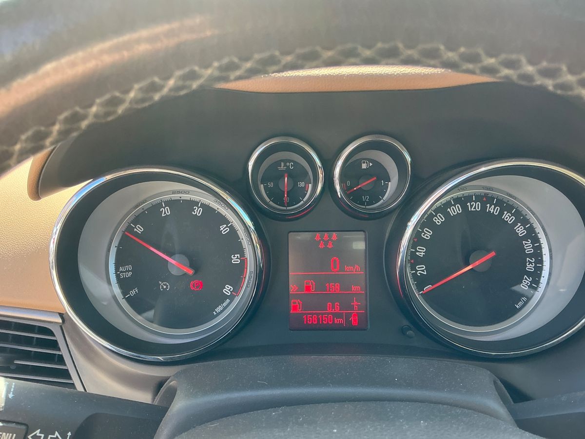 Opel Zafira 2013 — photo 19