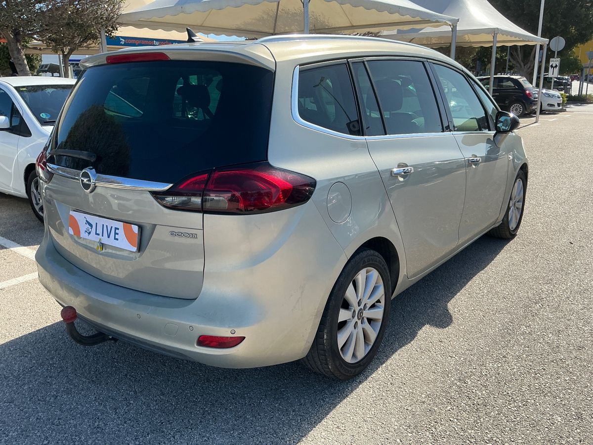 Opel Zafira 2013 — photo 9