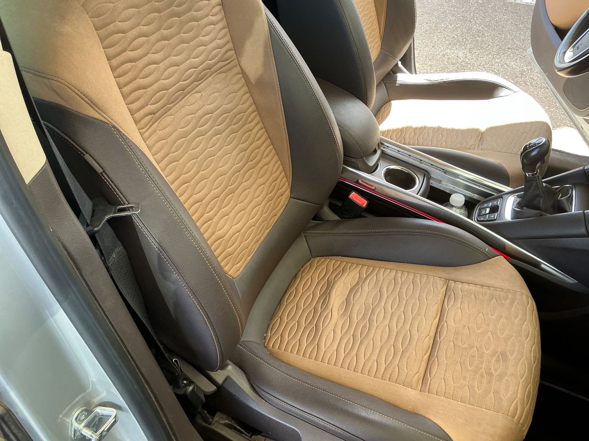Opel Zafira 2013 — photo 33