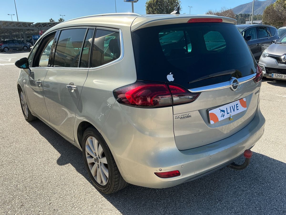 Opel Zafira 2013 — photo 7