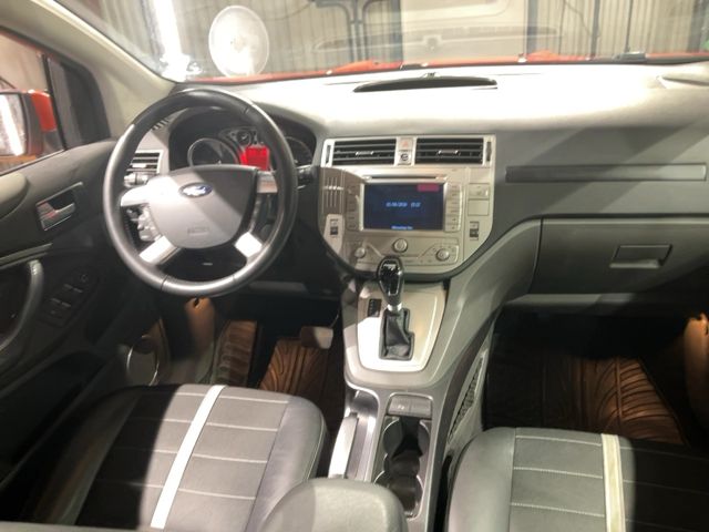 Ford Kuga 2.0 TDCi Titanium — zdjęcie 12