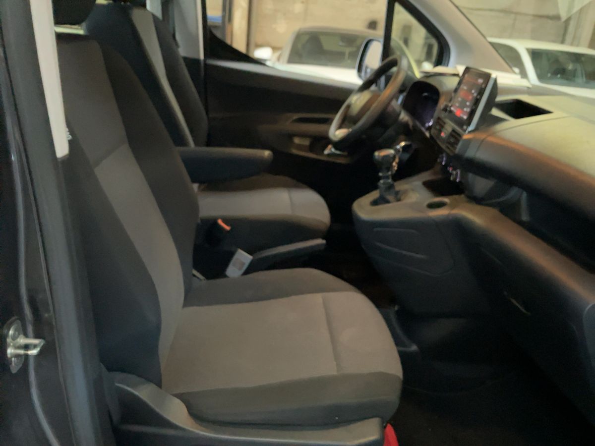 Citroen Berlingo 2021 — photo 18