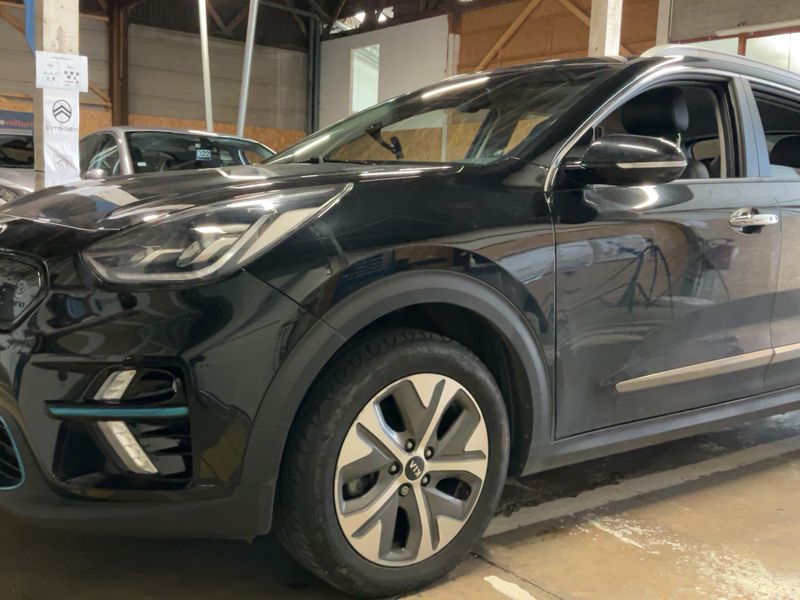 Kia Niro electric drive 150 kW Premium — zdjęcie 2