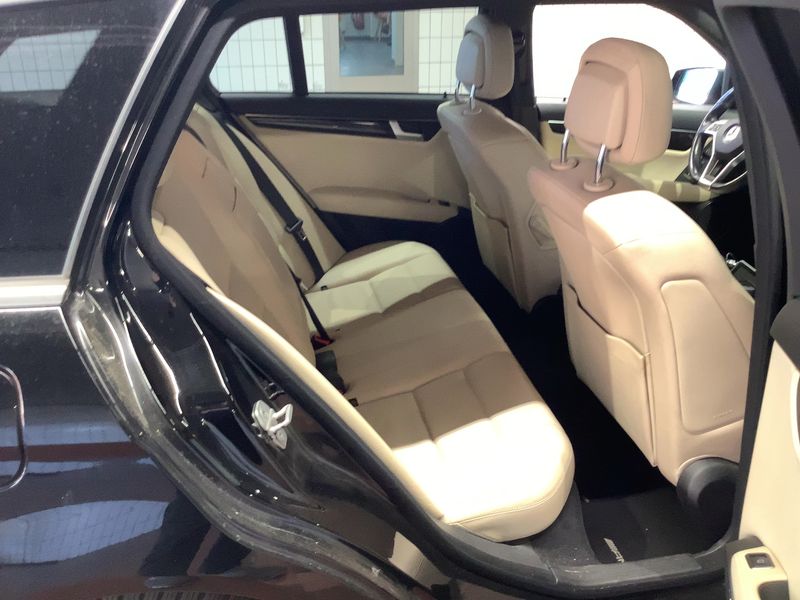 Mercedes-Benz C-Klasse C 300 CDI T 4Matic BlueEfficiency Avantgarde 2014 – снимка 19