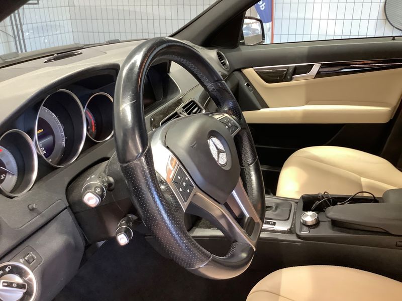 Mercedes-Benz C-Klasse C 300 CDI T 4Matic BlueEfficiency Avantgarde 2014 – снимка 26