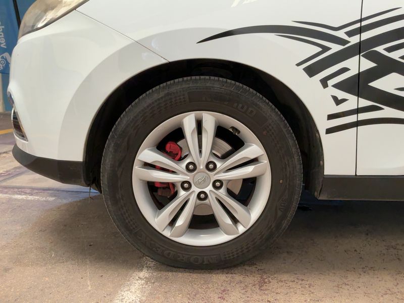 Hyundai ix35 1.7 CRDi Comfort 2WD 2010 – снимка 3