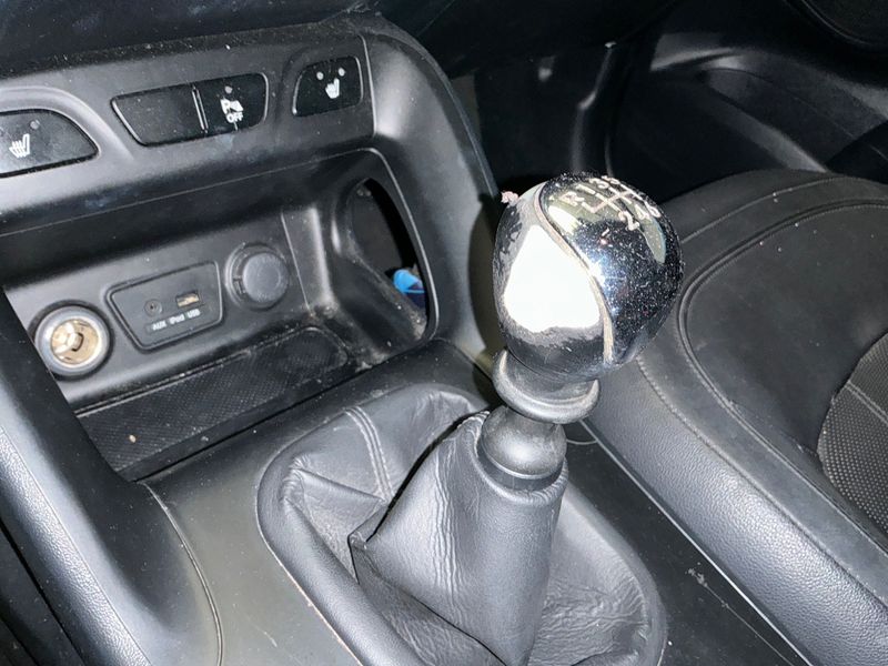 Hyundai ix35 1.7 CRDi Comfort 2WD 2010 – снимка 25