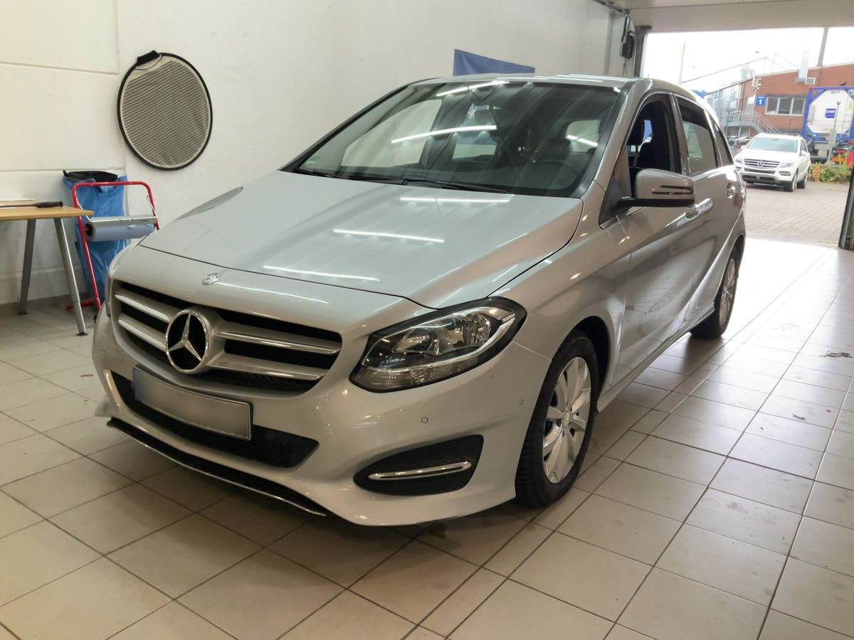 Mercedes-Benz B-Klasse 2015 — photo 1