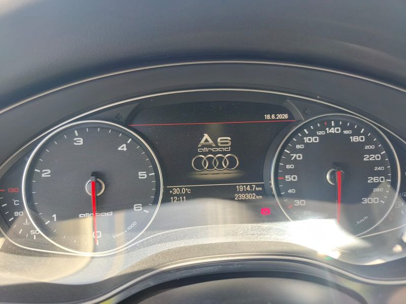 Audi A6 Allroad 3.0 V6 TDI — zdjęcie 13