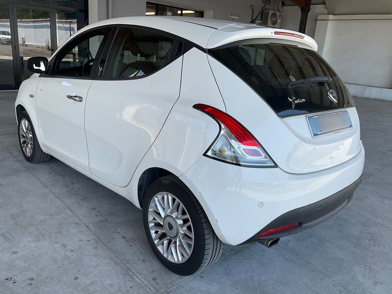 Lancia Ypsilon 1.3 JTD Gold 2014 – снимка 6
