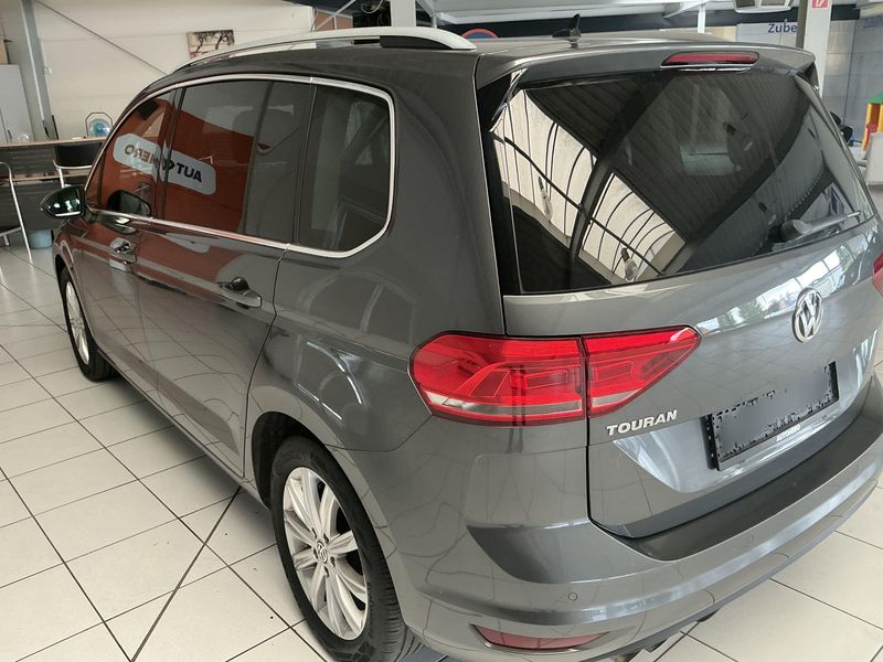 Volkswagen Touran 2.0 TDI Comfortline BlueMotion Tech 2019 – снимка 6