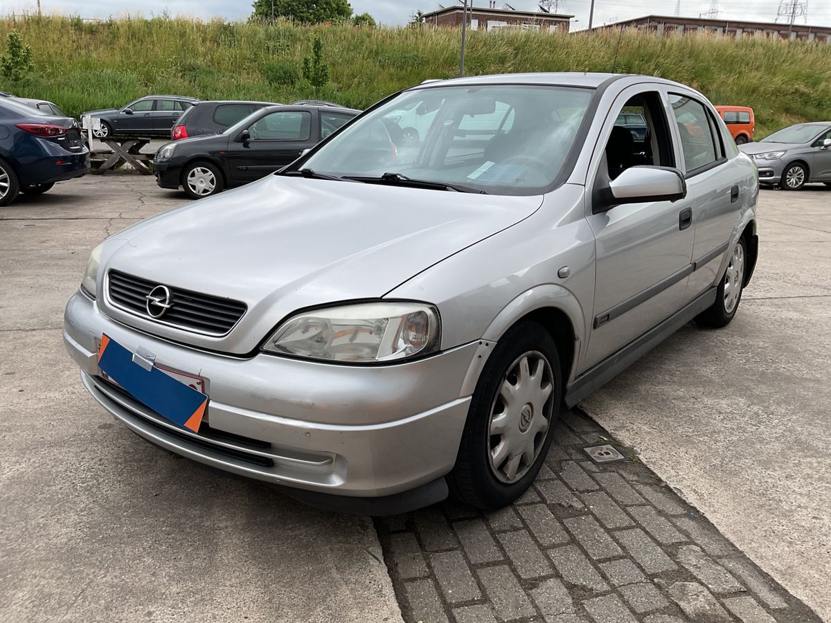 Opel Astra 1.4 Avantage