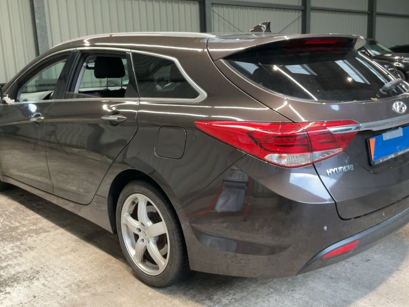 Hyundai i40 1.7 CRDi Style Blue — zdjęcie 3