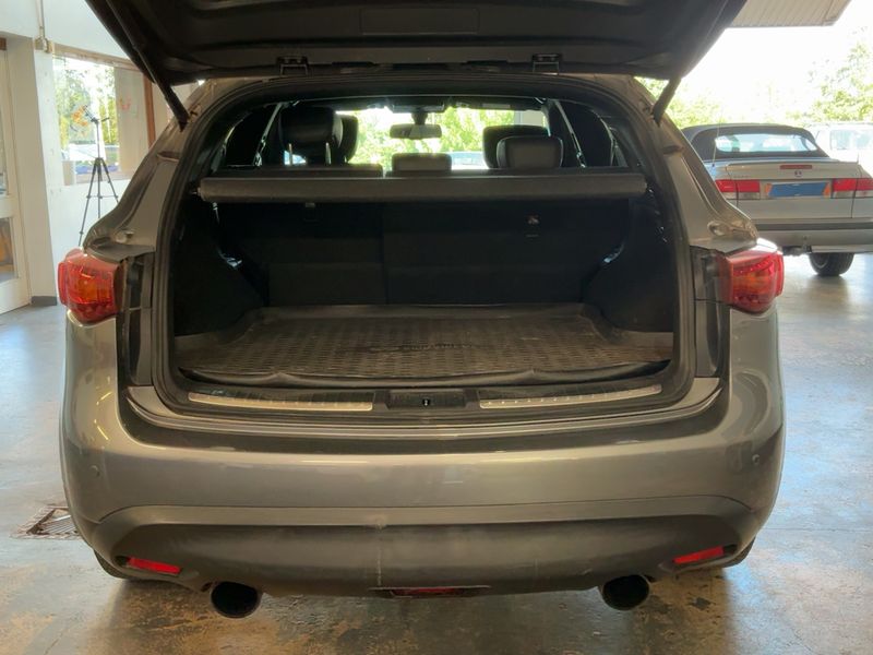 Infiniti QX70 3.0 V6 Diesel S Premium — zdjęcie 10