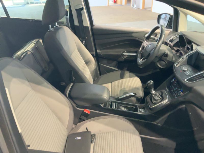 Ford Grand C-Max 2.0 TDCi Titanium — zdjęcie 11