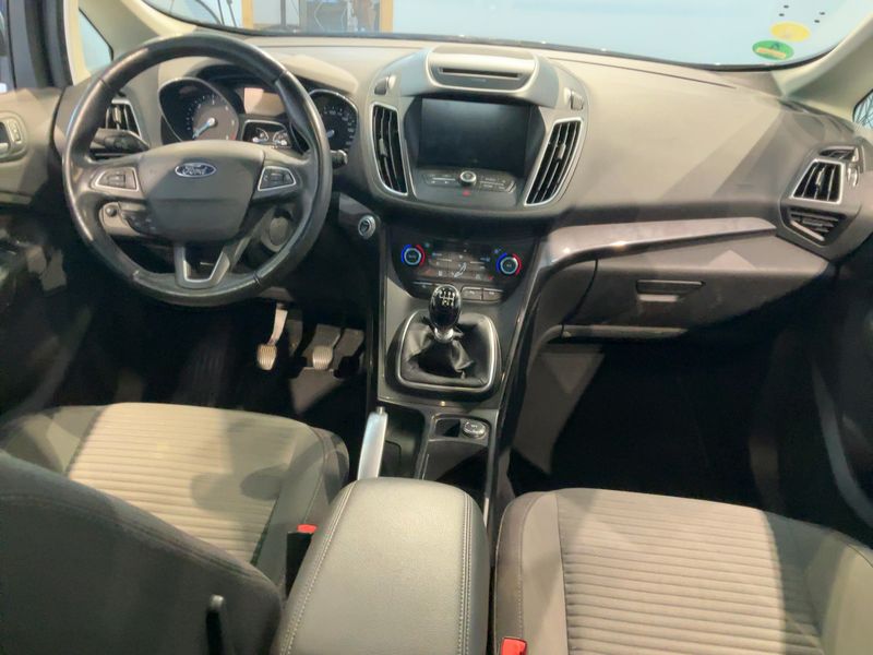 Ford Grand C-Max 2.0 TDCi Titanium — zdjęcie 12