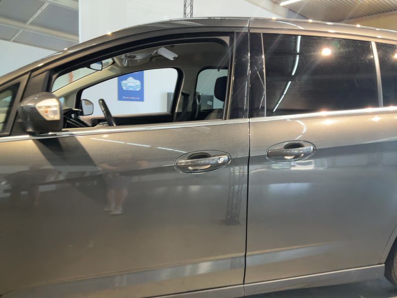 Ford Grand C-Max 2.0 TDCi Titanium — zdjęcie 4