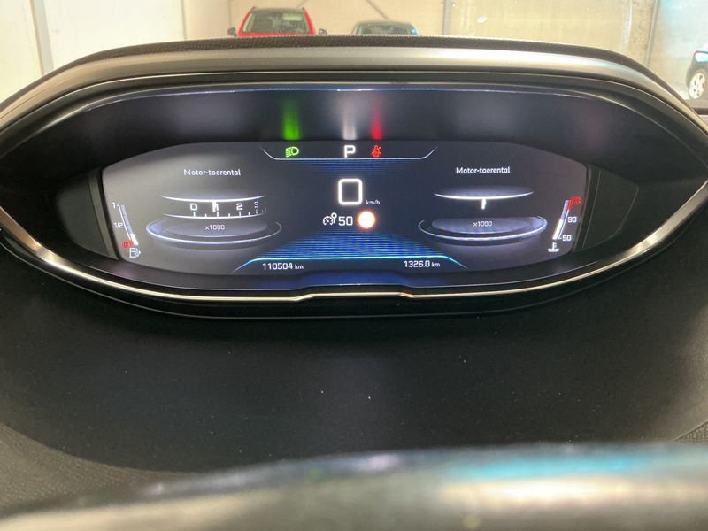 Peugeot 3008 1.2 PureTech Allure 2018 – снимка 18