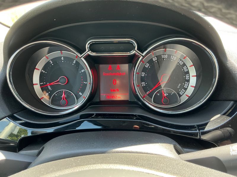 Opel Adam 1.4 LPG Jam ecoFlex — zdjęcie 13
